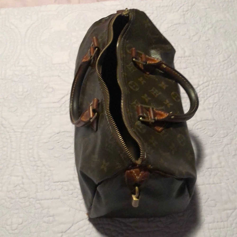 Vintage Louis Vuitton with lock - Picture 4 of 4
